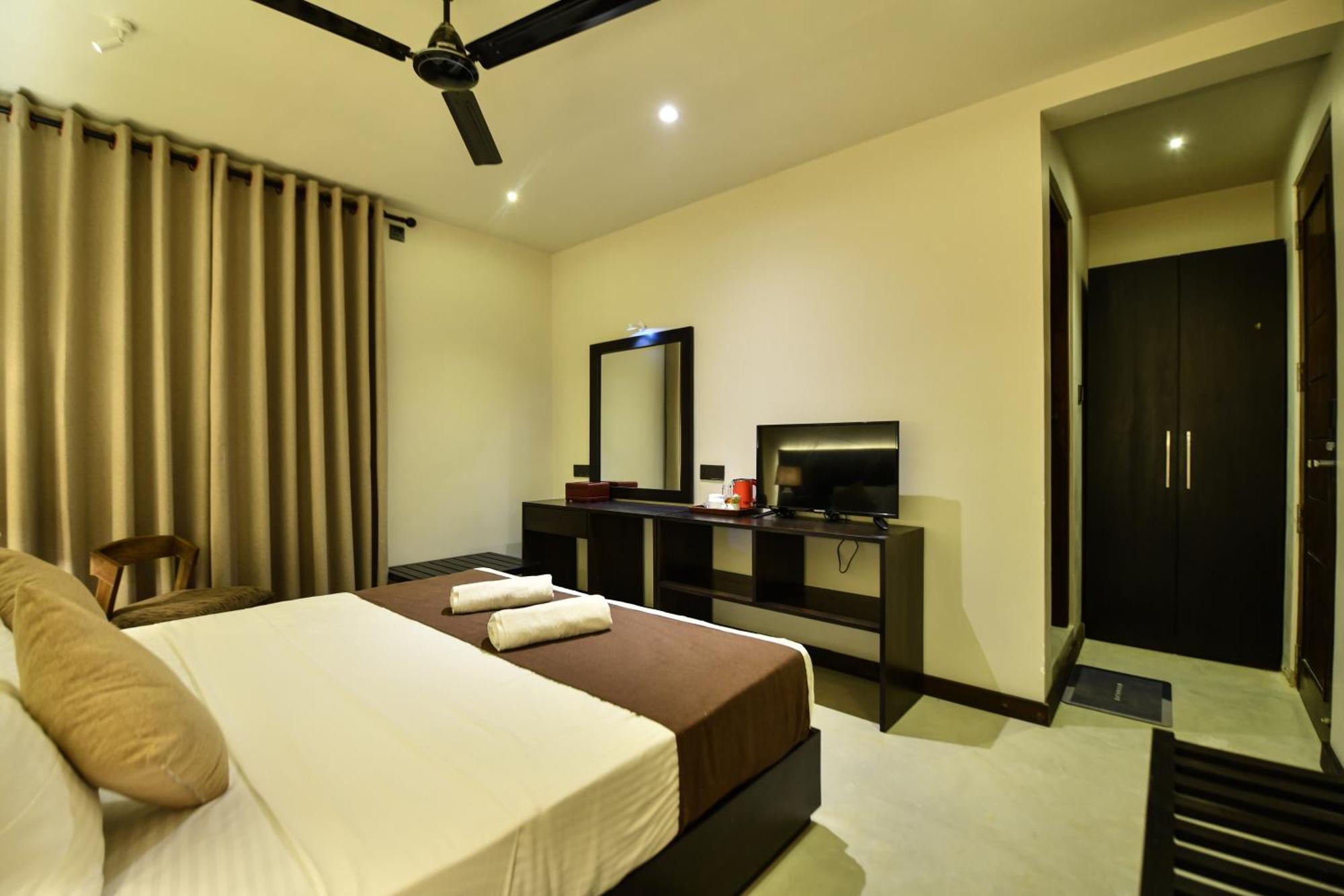 Hiriketiya Beach Resort Dickwella Exterior foto